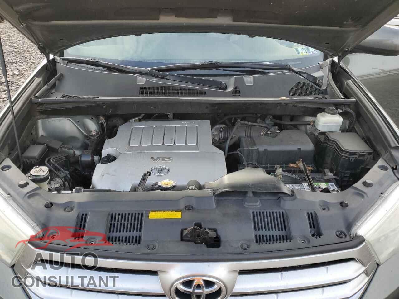 TOYOTA HIGHLANDER 2013 - 5TDBK3EH8DS178700
