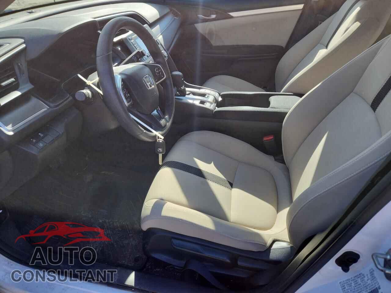 HONDA CIVIC 2019 - 2HGFC2F66KH582338