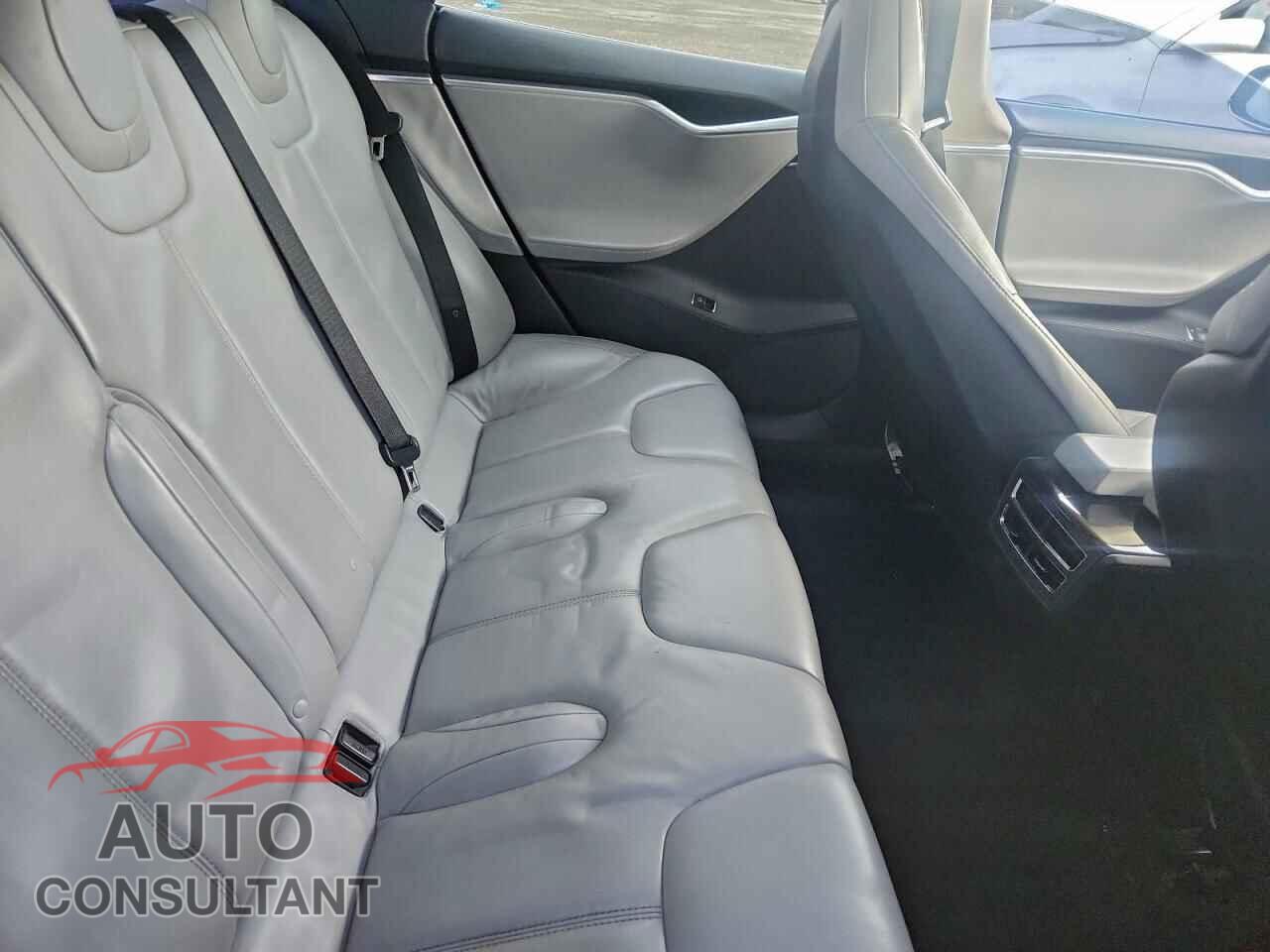 TESLA MODEL S 2013 - 5YJSA1DG8DFP03663