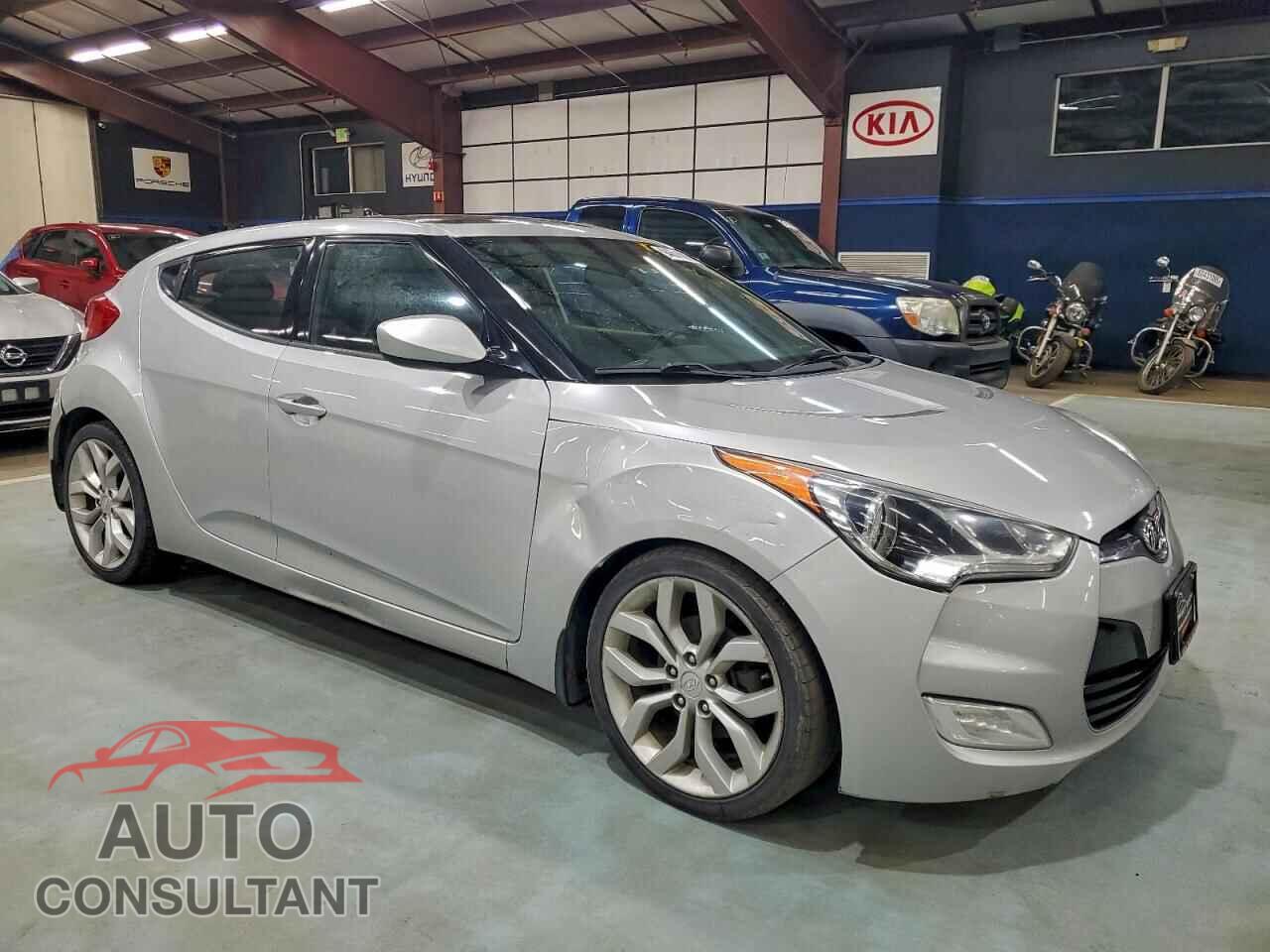 HYUNDAI VELOSTER 2013 - KMHTC6AD9DU094219