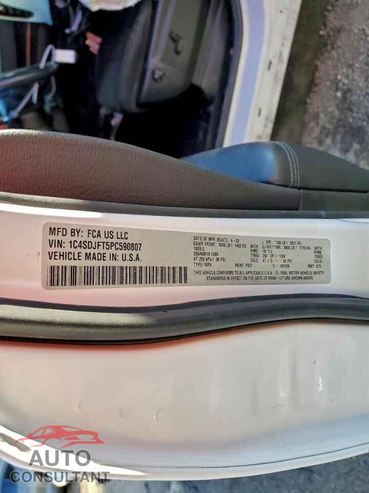 DODGE DURANGO 2023 - 1C4SDJFT5PC590807