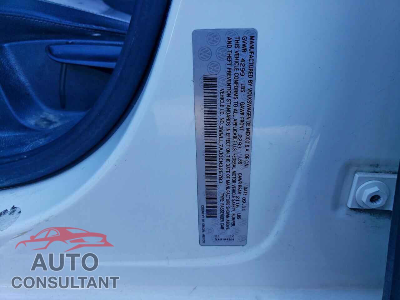 VOLKSWAGEN JETTA 2012 - 3VWLL7AJ0CM325783