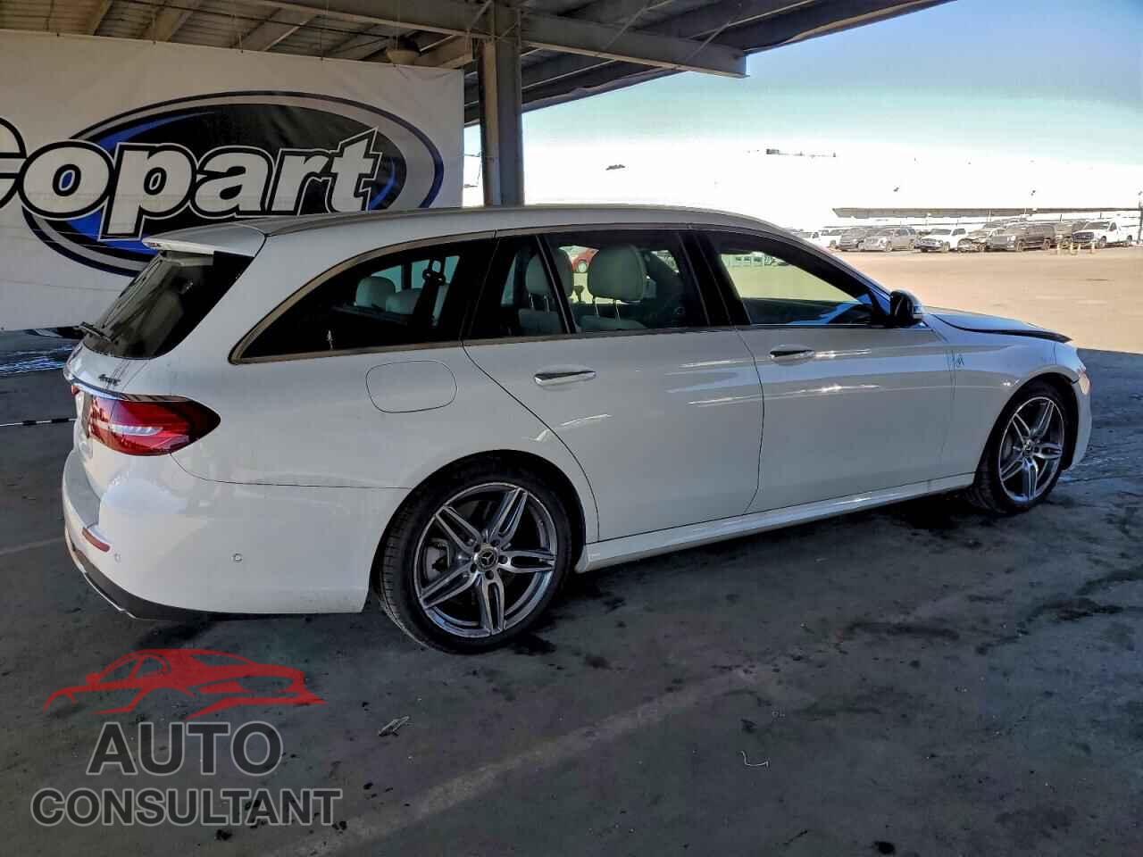 MERCEDES-BENZ E-CLASS 2018 - WDDZH6GB9JA418388