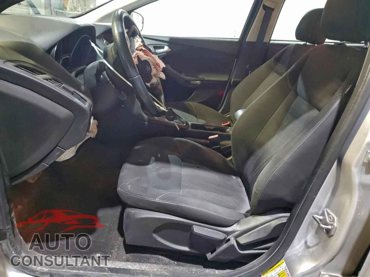 FORD FOCUS 2016 - 1FADP3F29GL384852