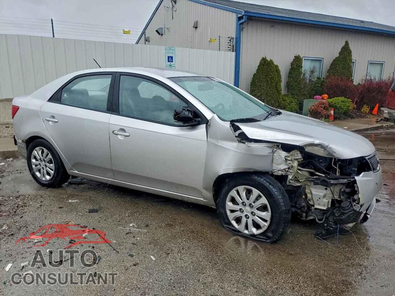 KIA FORTE 2010 - KNAFT4A28A5826184