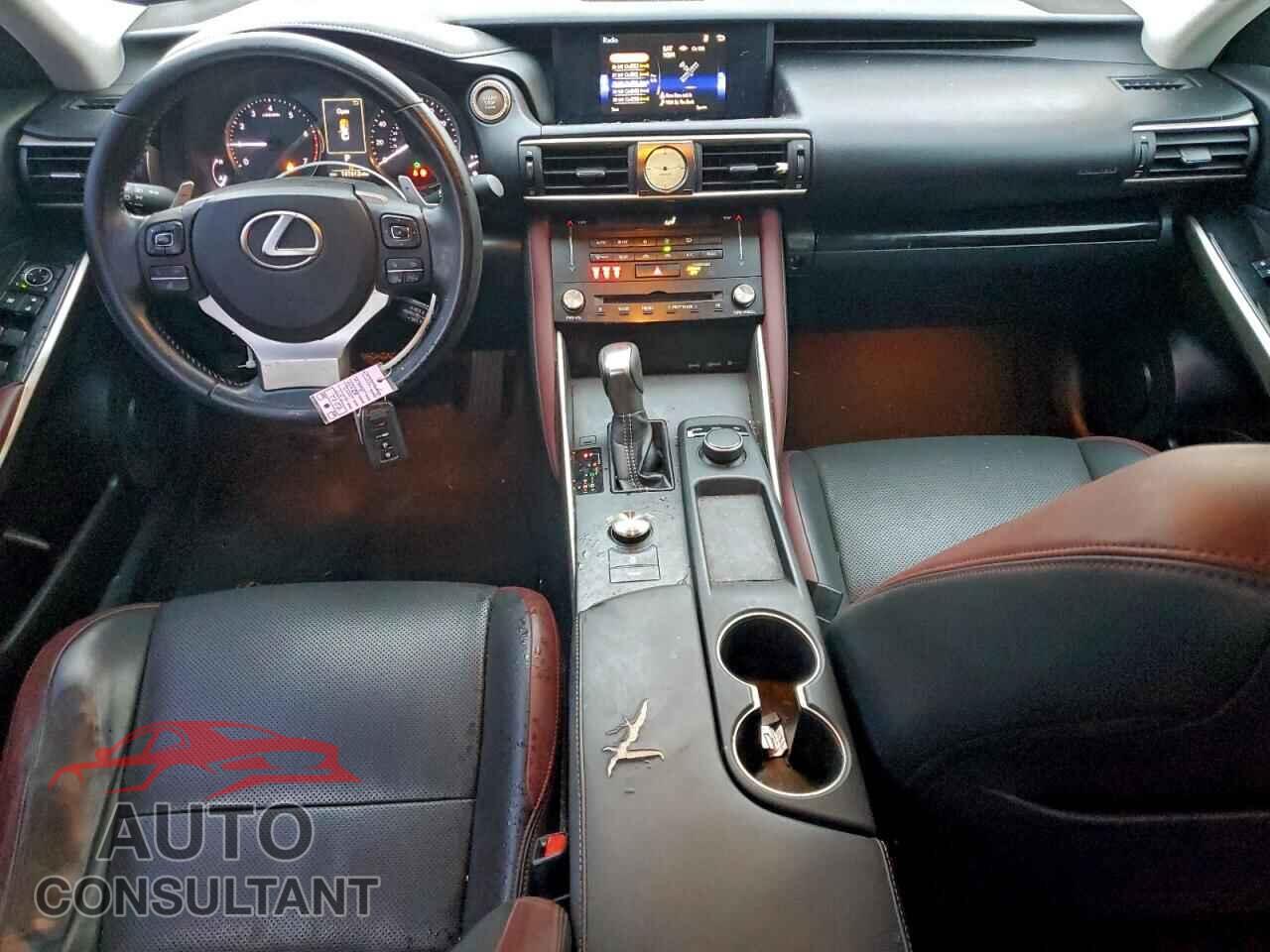 LEXUS IS 2017 - JTHBA1D23H5047978
