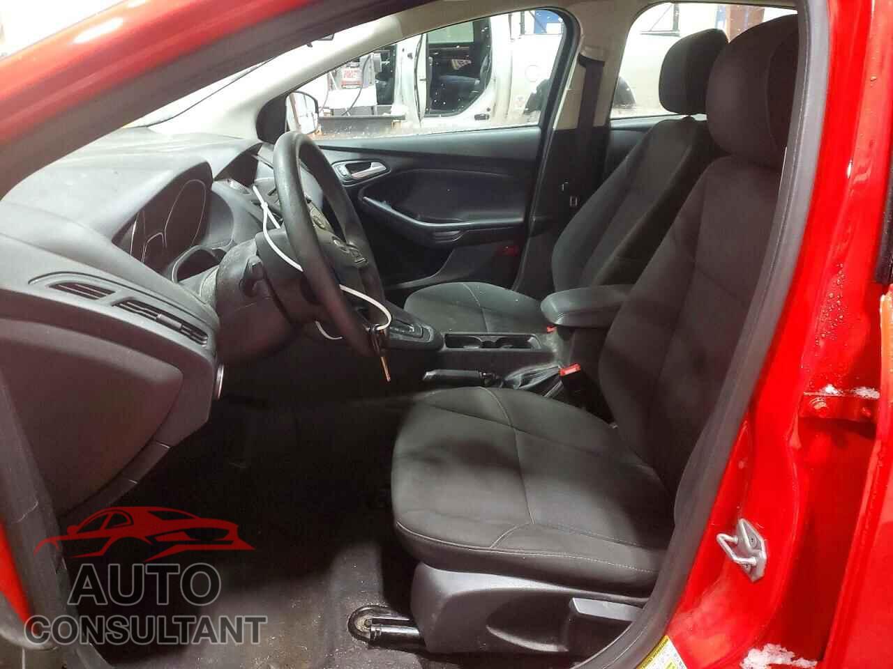FORD FOCUS 2016 - 1FADP3F22GL292997