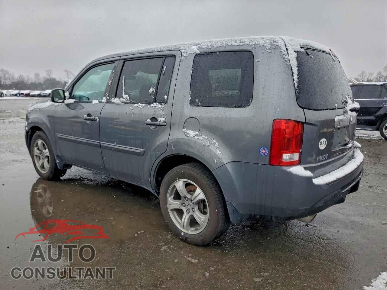 HONDA PILOT 2013 - 5FNYF4H50DB072283