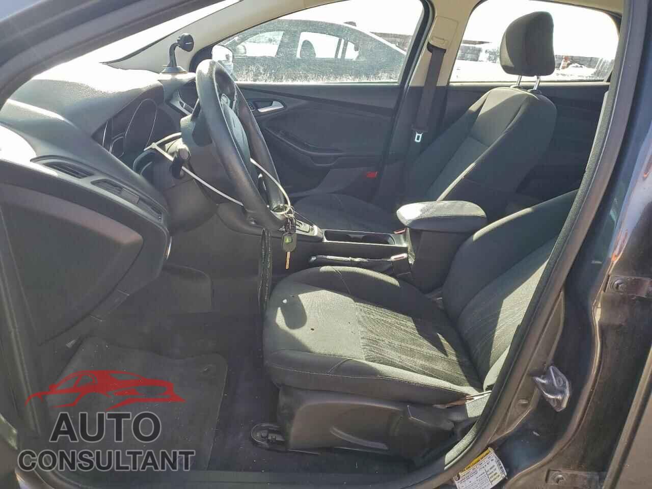 FORD FOCUS 2017 - 1FADP3K27HL217932
