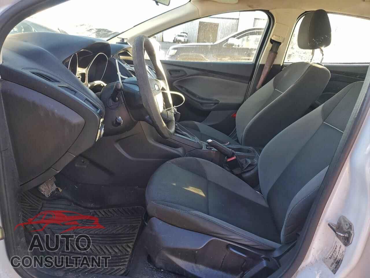 FORD FOCUS 2013 - 1FADP3E27DL276078