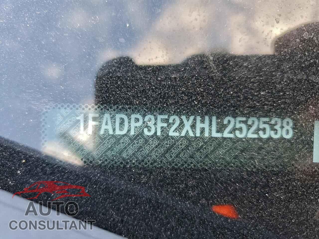 FORD FOCUS 2017 - 1FADP3F2XHL252538