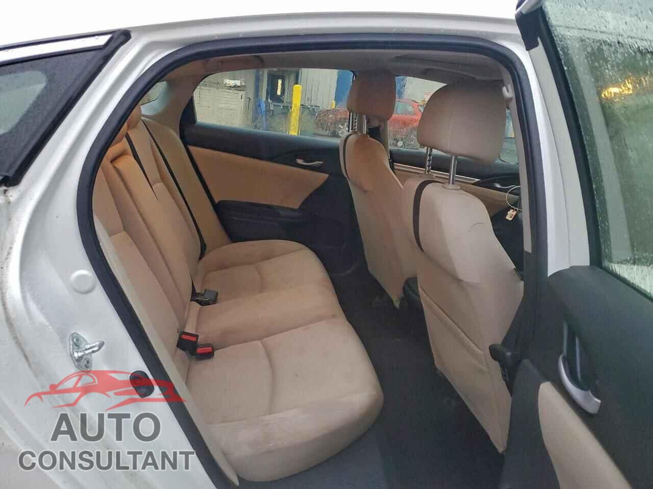 HONDA CIVIC 2018 - JHMFC1F33JX002907