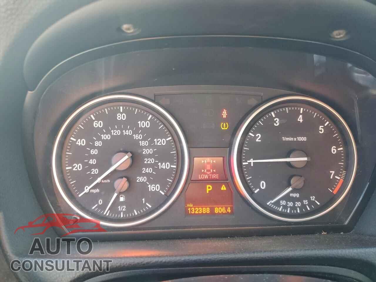 BMW 3 SERIES 2011 - WBAPH7C58BE683477