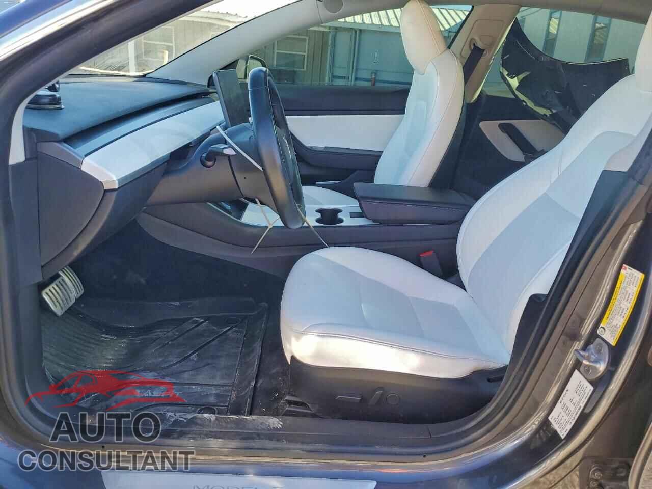 TESLA MODEL 3 2019 - 5YJ3E1EB5KF236680
