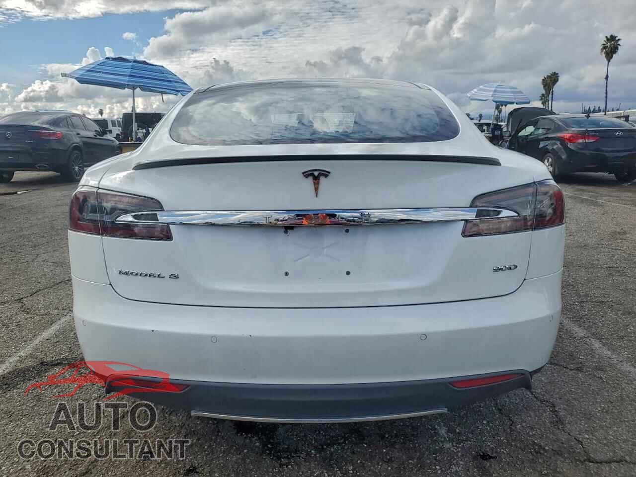 TESLA MODEL S 2016 - 5YJSA1E28GF134921