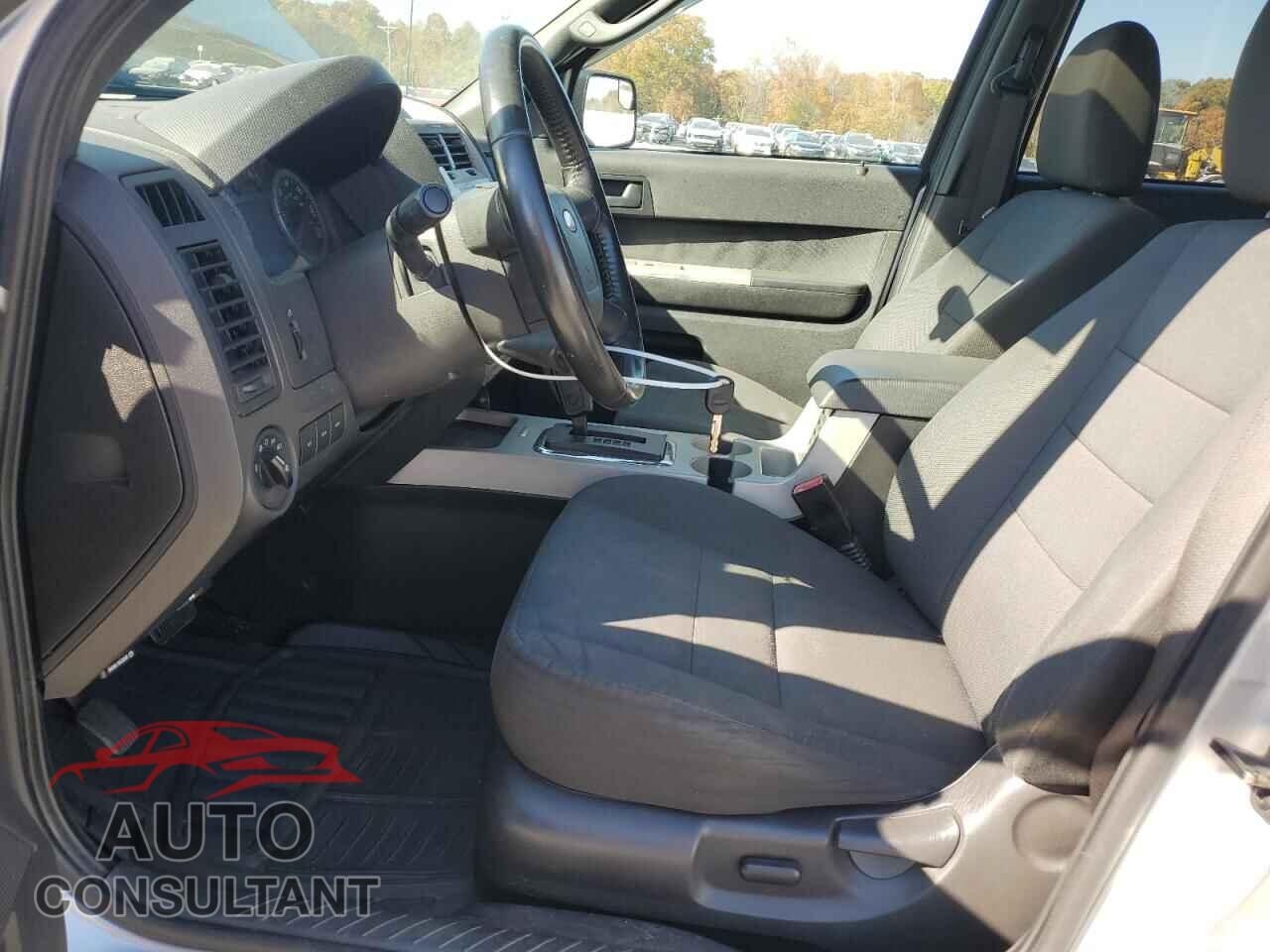 FORD ESCAPE 2012 - 1FMCU9D74CKB84165