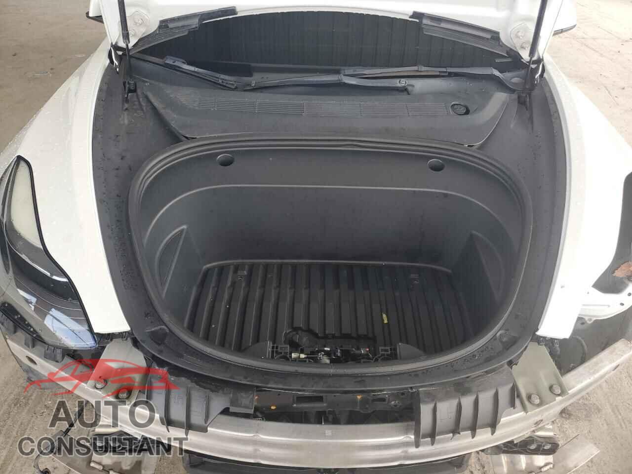 TESLA MODEL 3 2021 - 5YJ3E1EA8MF098417