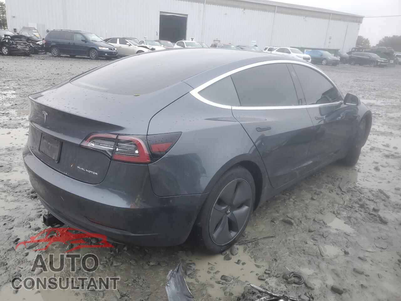 TESLA MODEL 3 2020 - 5YJ3E1EBXLF621833