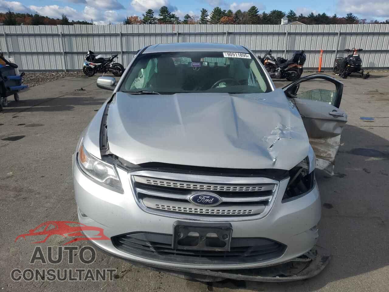 FORD TAURUS 2011 - 1FAHP2EW9BG173684