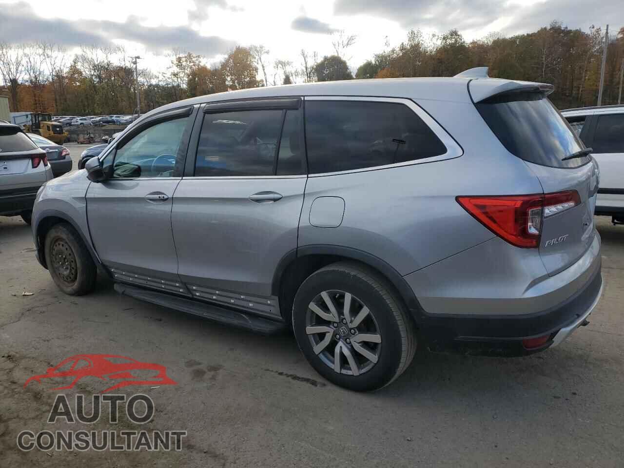 HONDA PILOT 2019 - 5FNYF6H44KB042588