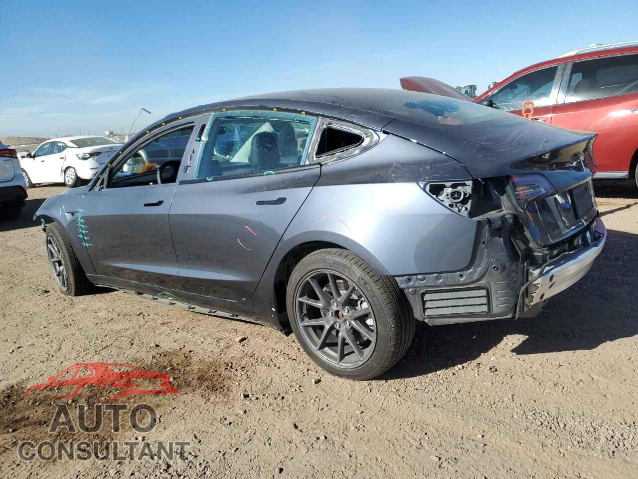 TESLA MODEL 3 2022 - 5YJ3E1EB8NF240100