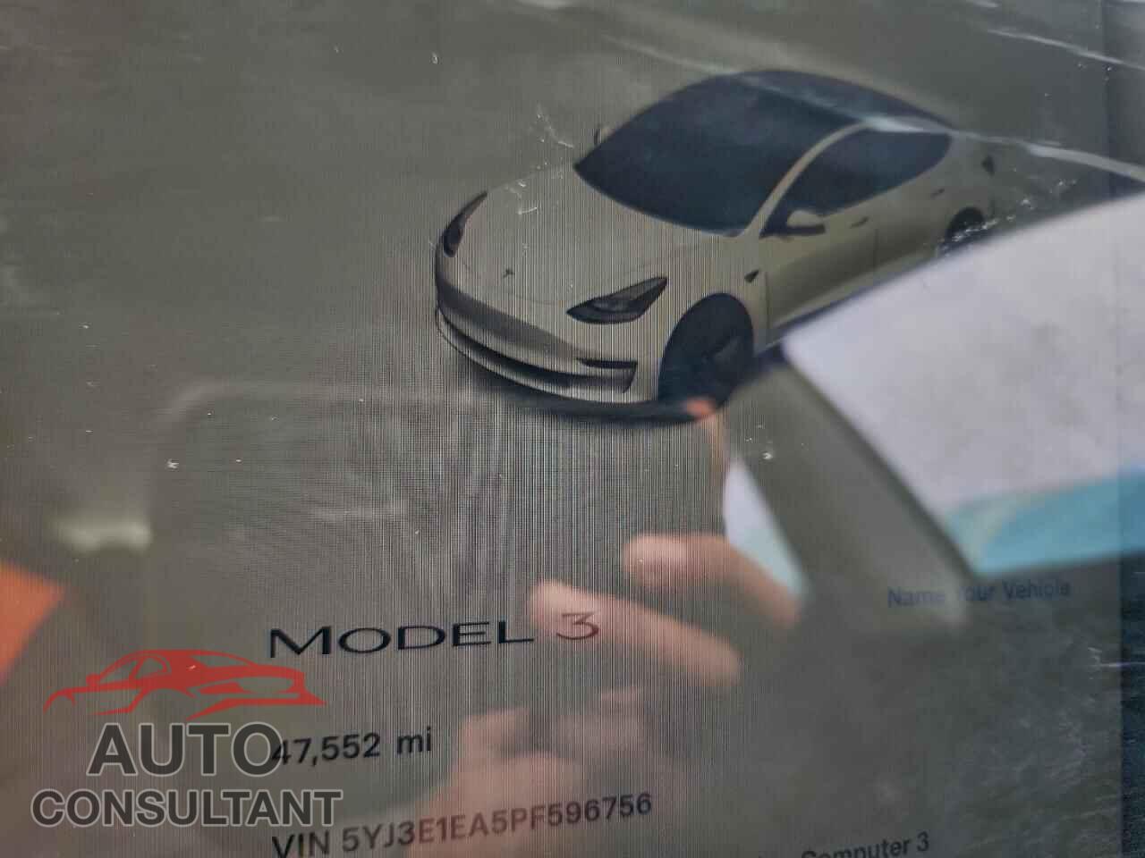 TESLA MODEL 3 2023 - 5YJ3E1EA5PF596756
