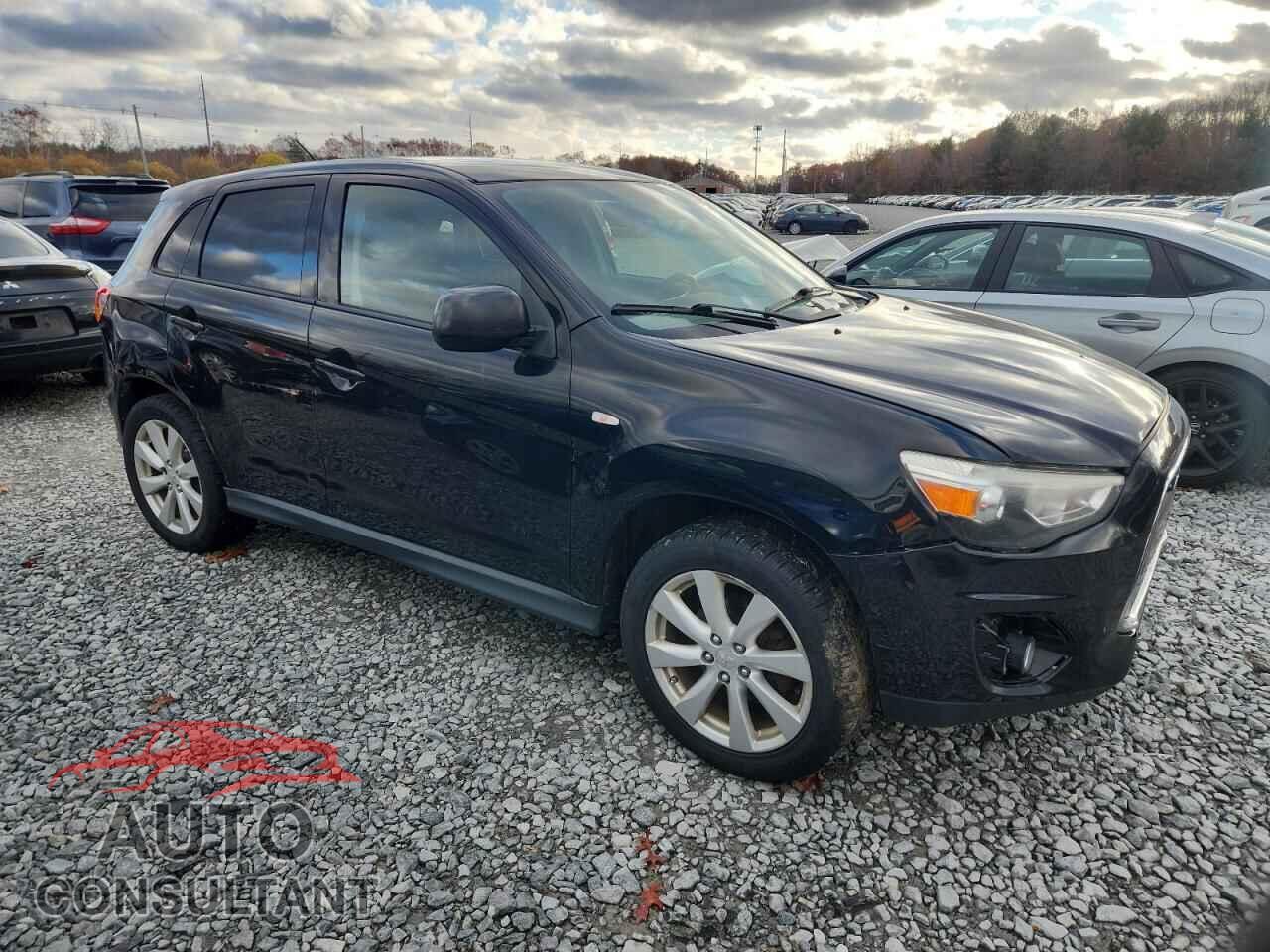 MITSUBISHI OUTLANDER 2013 - 4A4AR3AUXDE012641