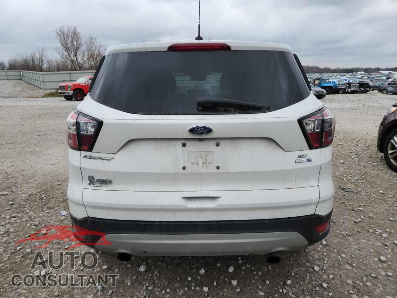 FORD ESCAPE 2017 - 1FMCU9GD4HUD29475