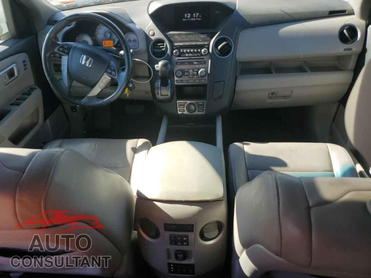 HONDA PILOT 2012 - 5FNYF3H97CB009175