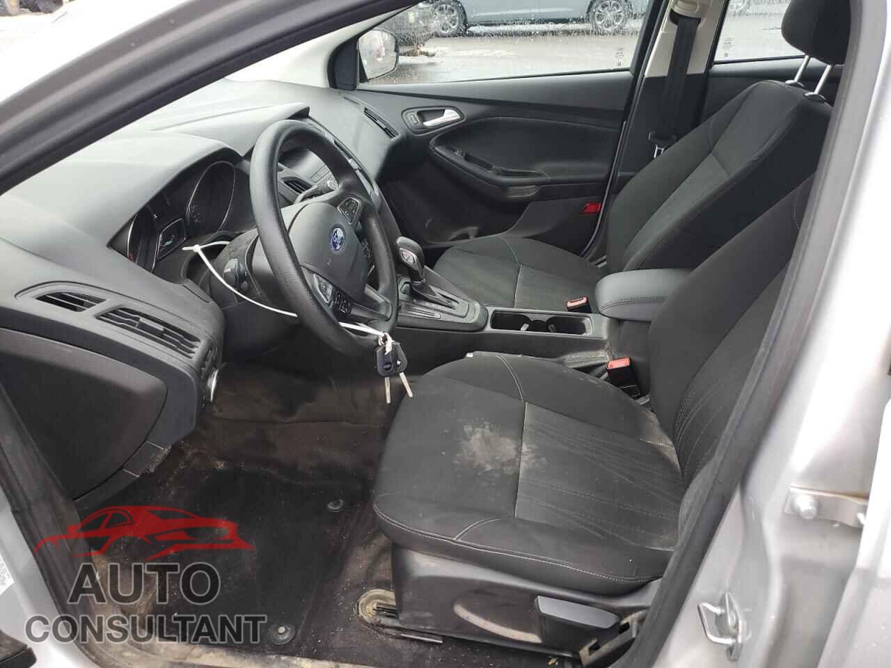 FORD FOCUS 2018 - 1FADP3F27JL201505