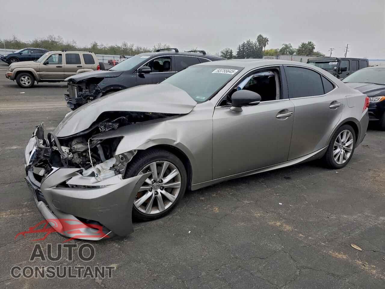LEXUS IS 2016 - JTHBA1D22G5014386