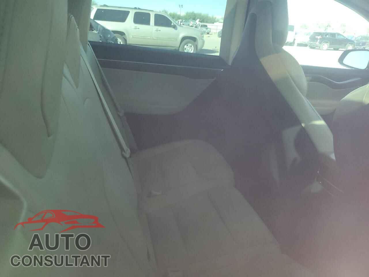 TESLA MODEL X 2017 - 5YJXCDE29HF059164