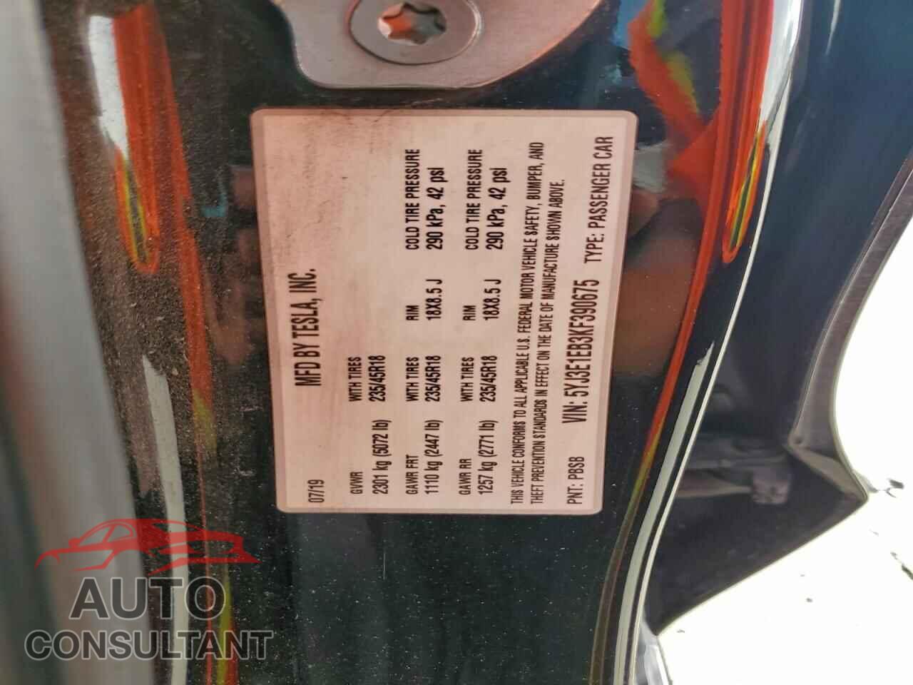 TESLA MODEL 3 2019 - 5YJ3E1EB3KF390675