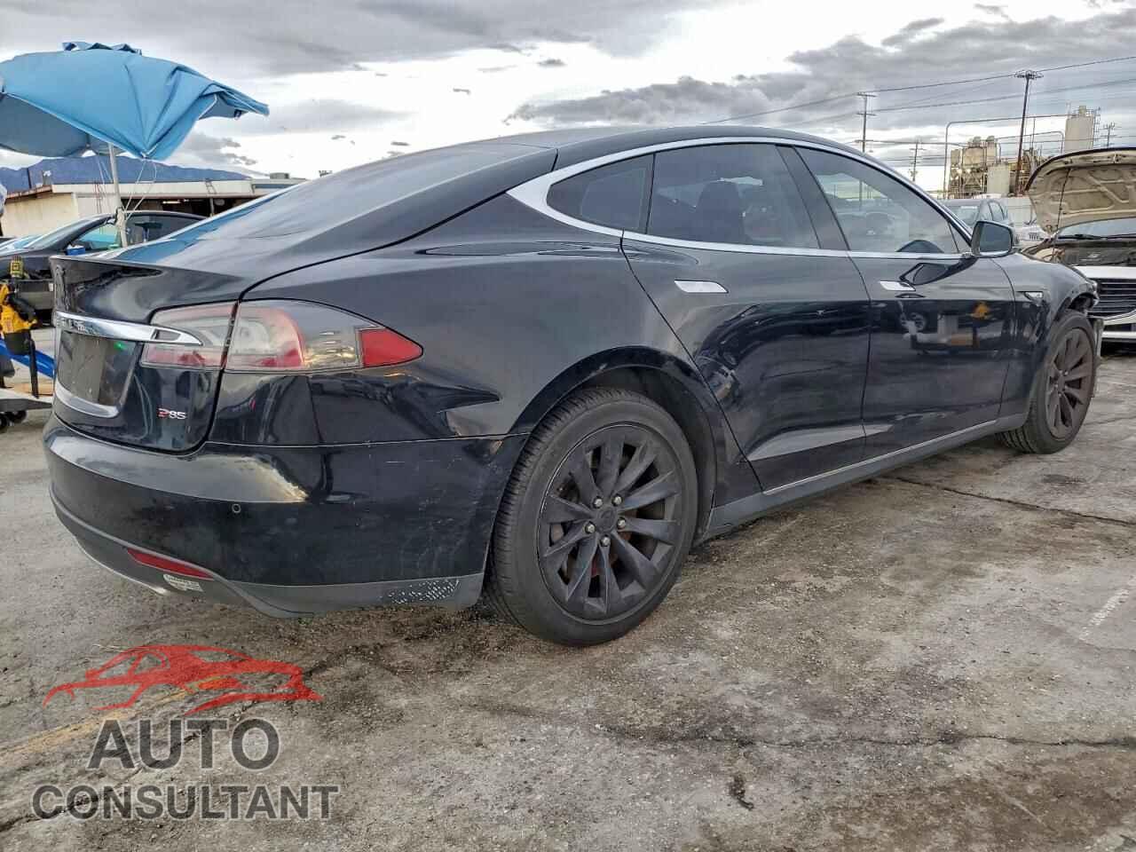 TESLA MODEL S 2014 - 5YJSA1H14EFP45013