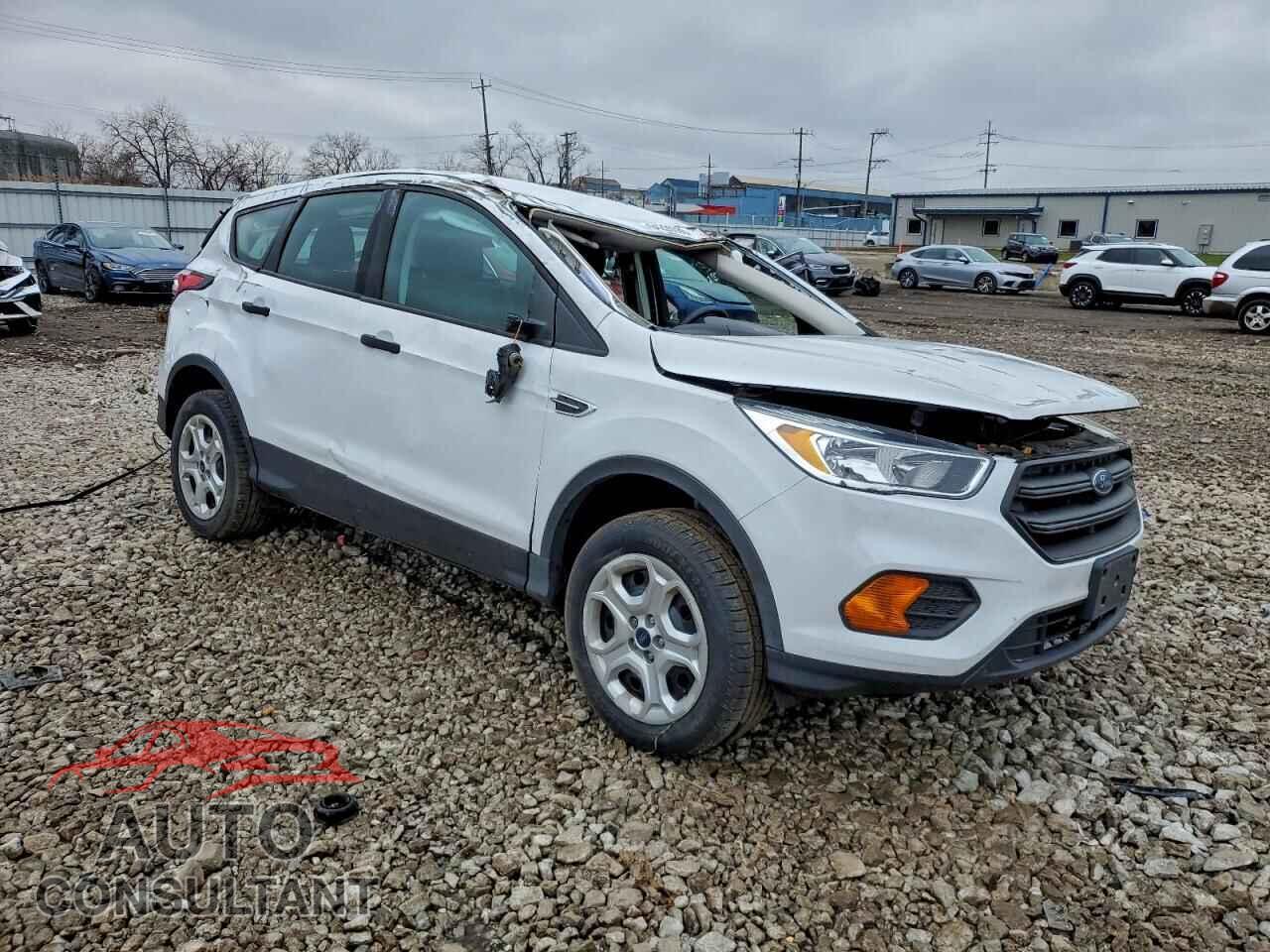 FORD ESCAPE 2017 - 1FMCU0F75HUB57464