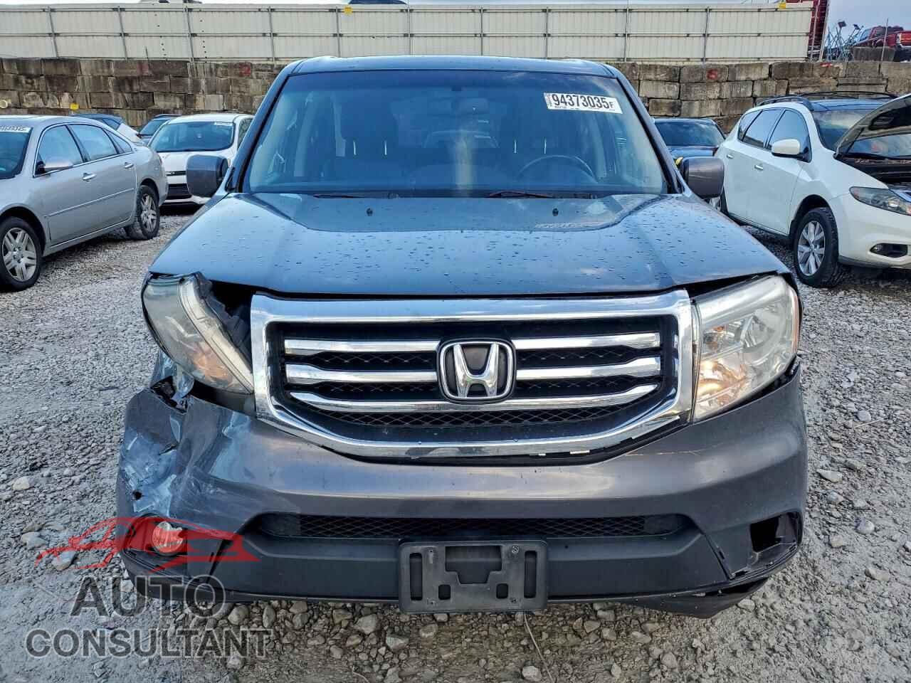 HONDA PILOT 2015 - 5FNYF4H51FB011642