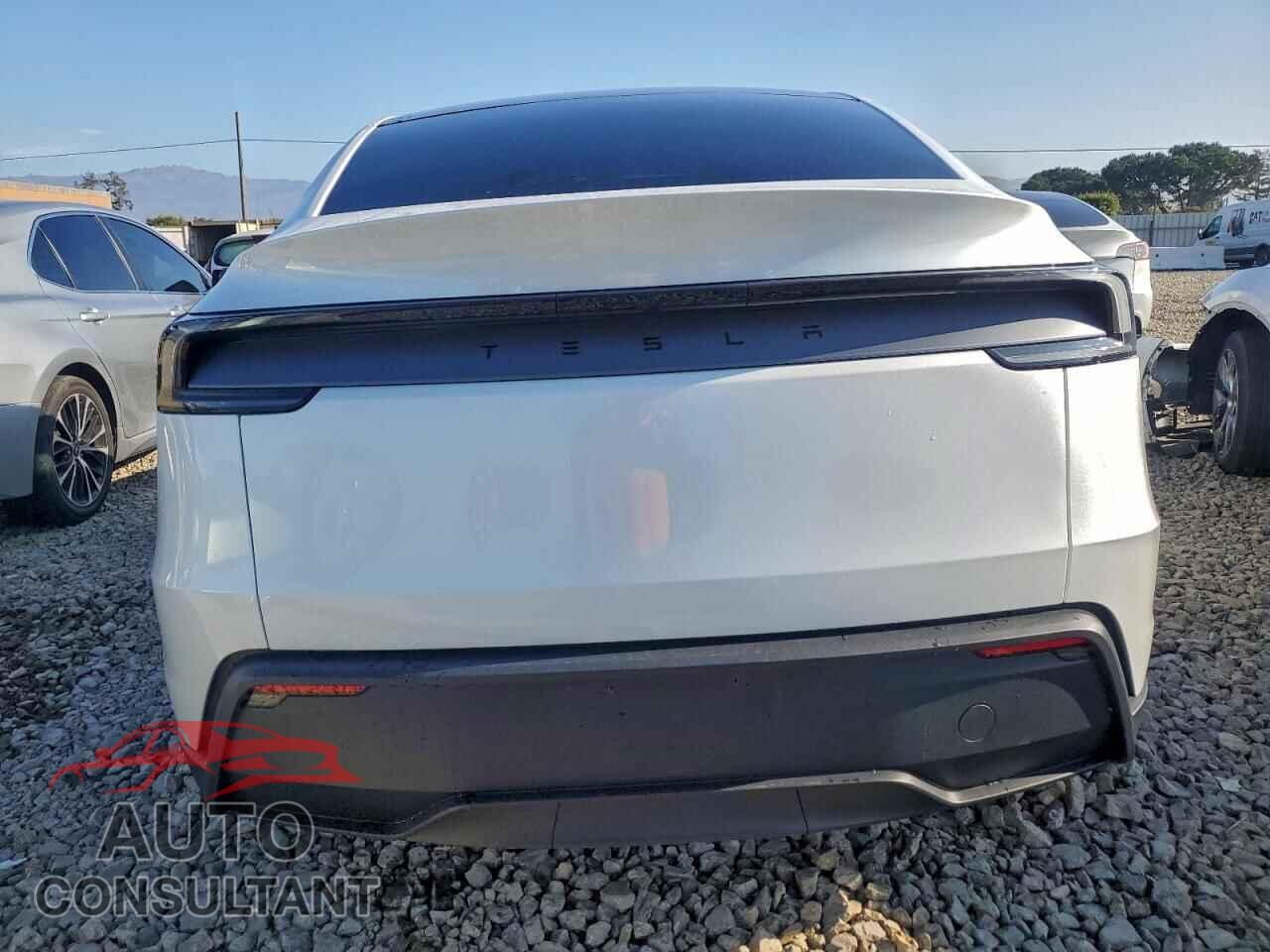 TESLA MODEL Y 2026 - 7SAYGDED4TF402663