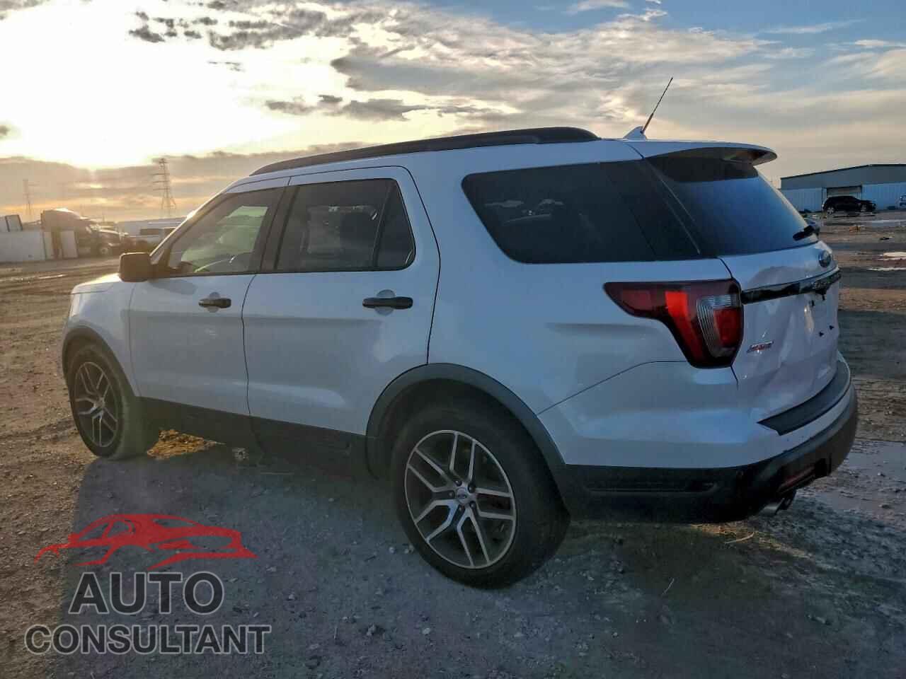 FORD EXPLORER 2018 - 1FM5K8GT0JGC84572