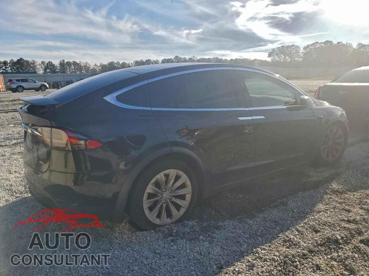 TESLA MODEL X 2017 - 5YJXCBE23HF049766