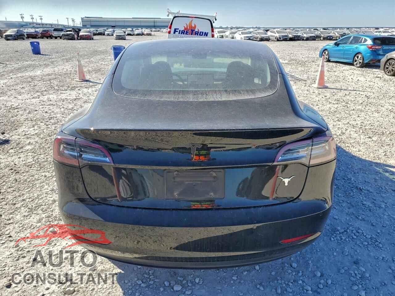 TESLA MODEL 3 2019 - 5YJ3E1EA2KF296715