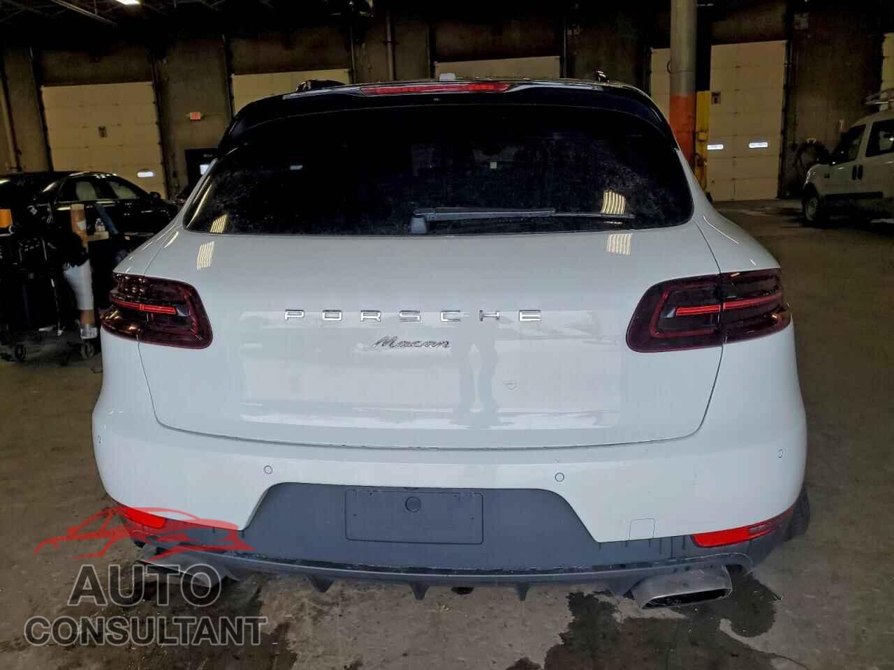 PORSCHE MACAN 2018 - WP1AA2A54JLB10832