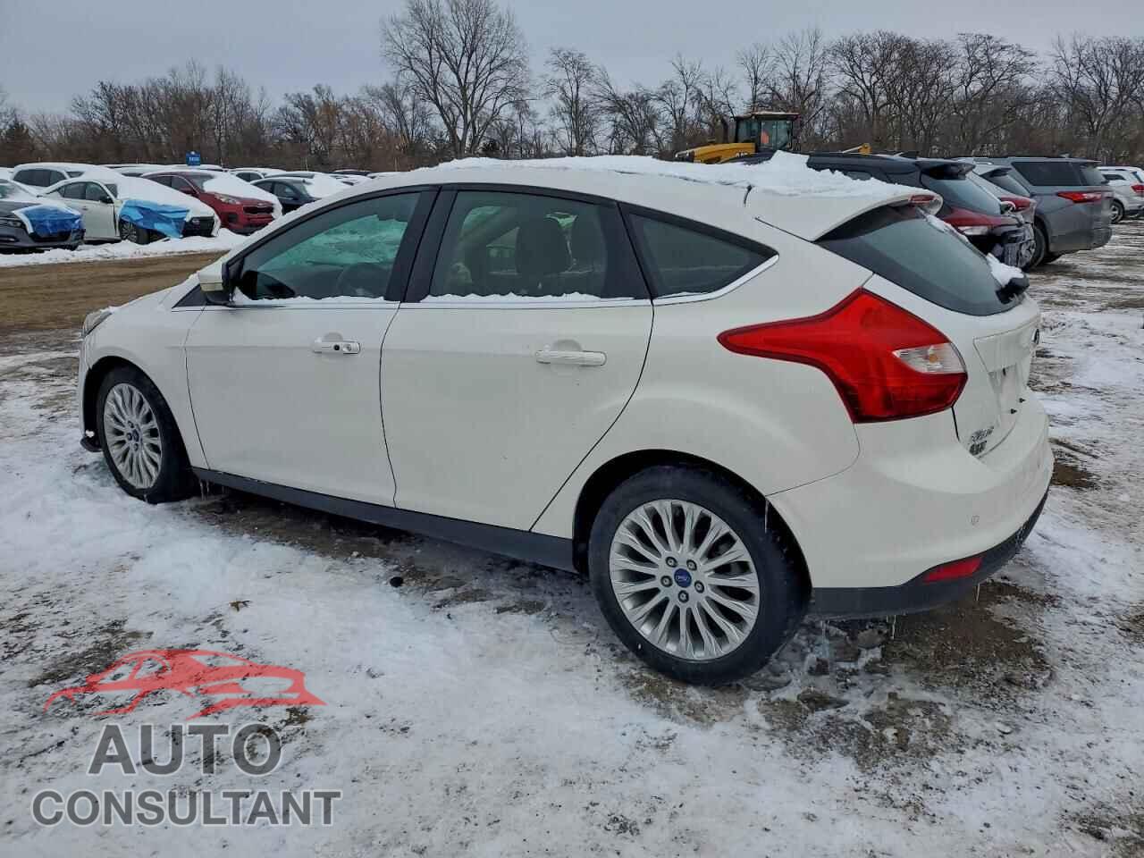 FORD FOCUS 2012 - 1FAHP3N26CL294703