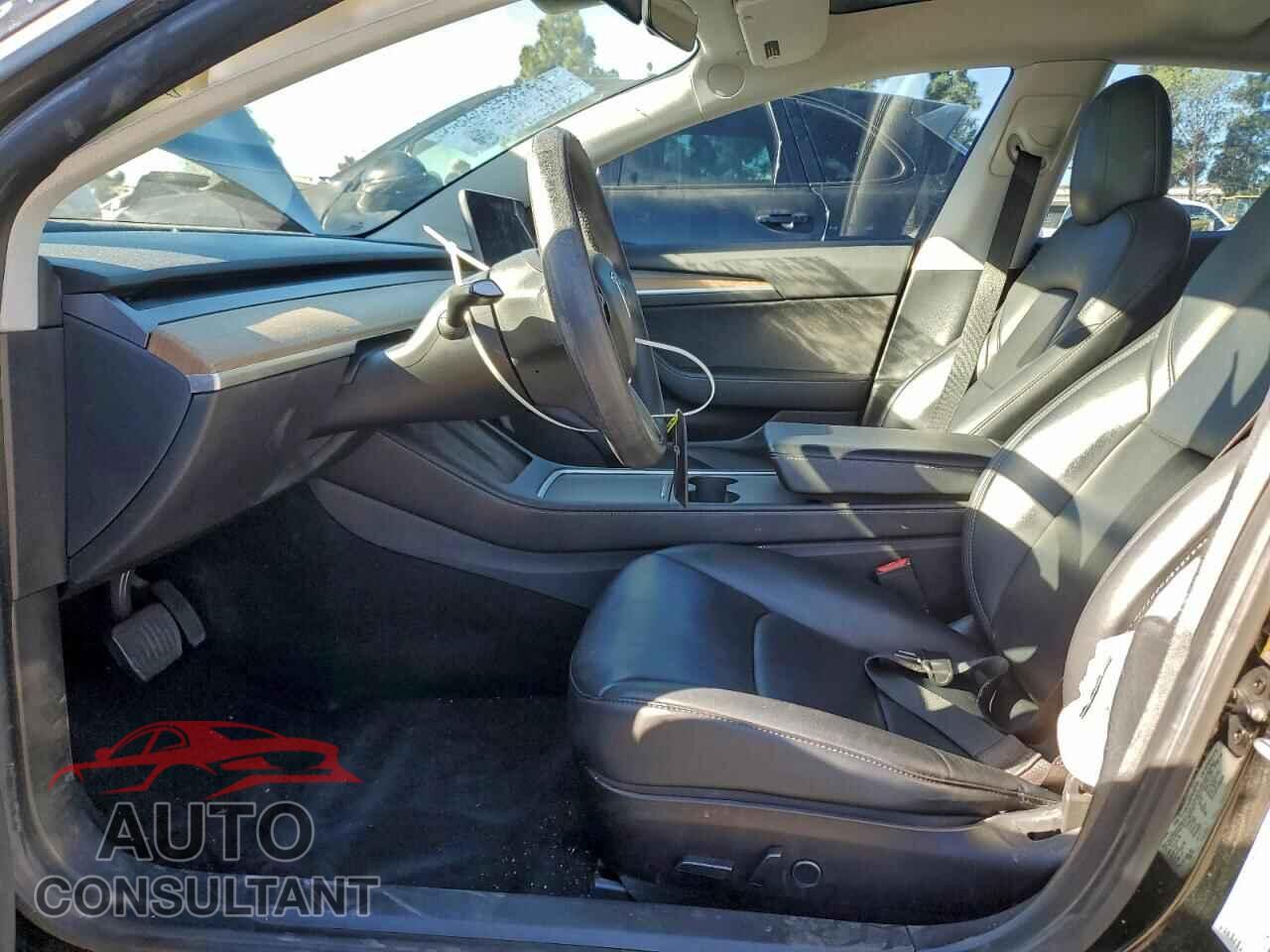 TESLA MODEL 3 2021 - 5YJ3E1EB8MF998890