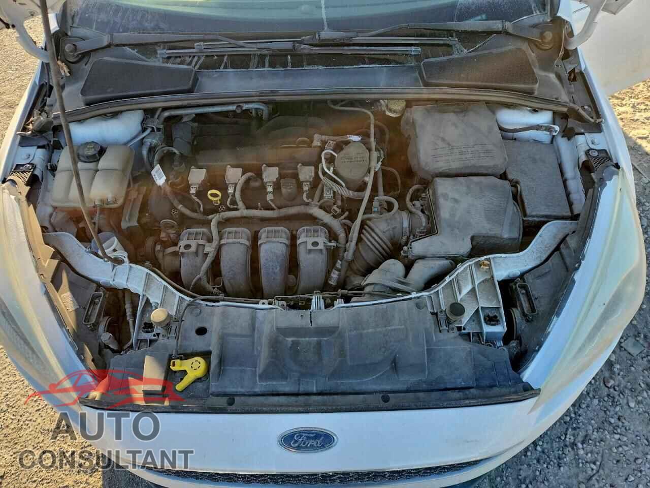 FORD FOCUS 2016 - 1FADP3E24GL264555