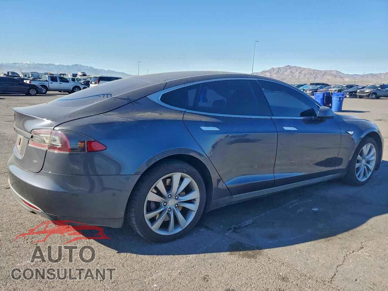 TESLA MODEL S 2014 - 5YJSA1H10EFP62519