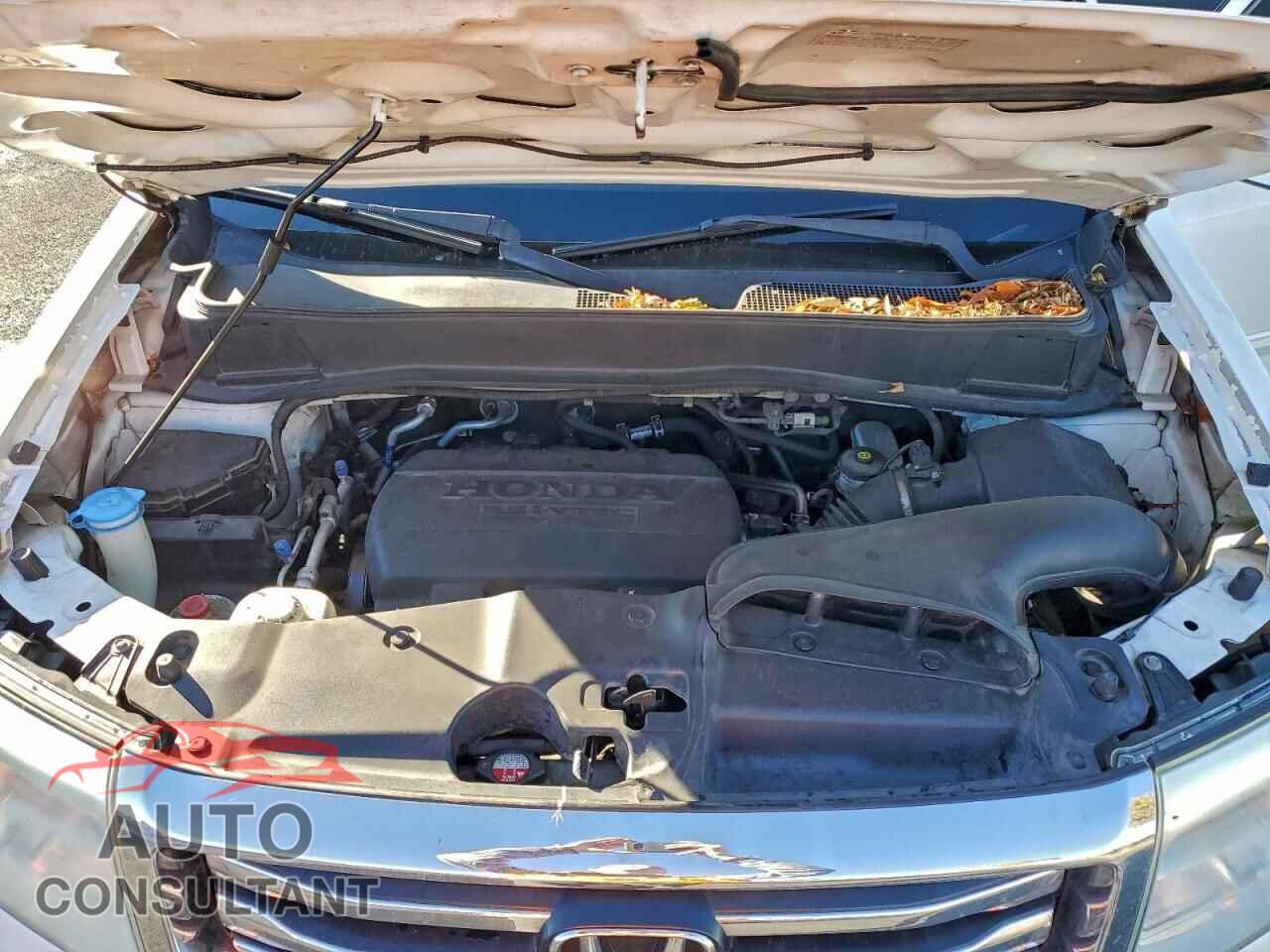 HONDA PILOT 2013 - 5FNYF4H55DB082582