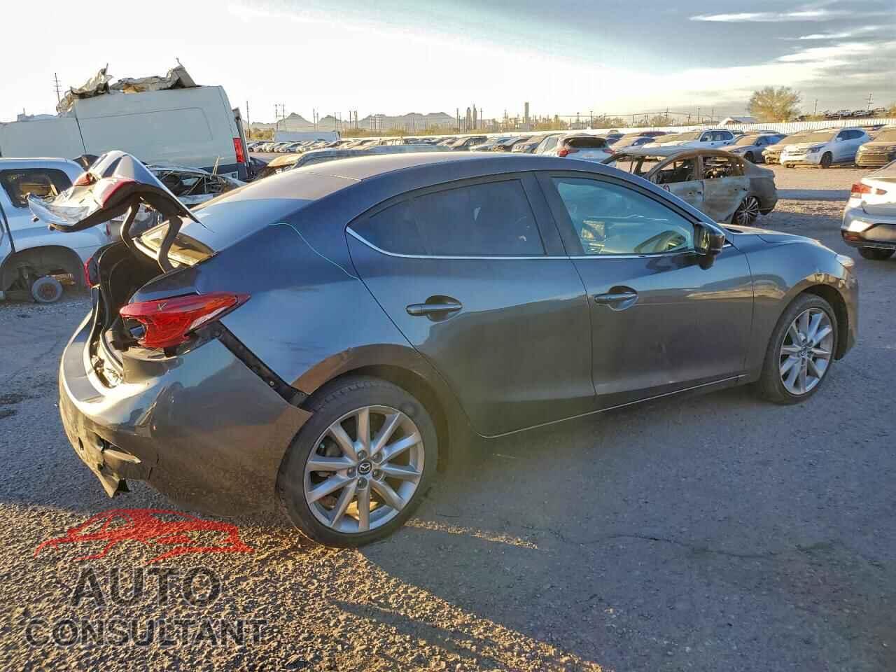 MAZDA 3 2017 - 3MZBN1V79HM121928