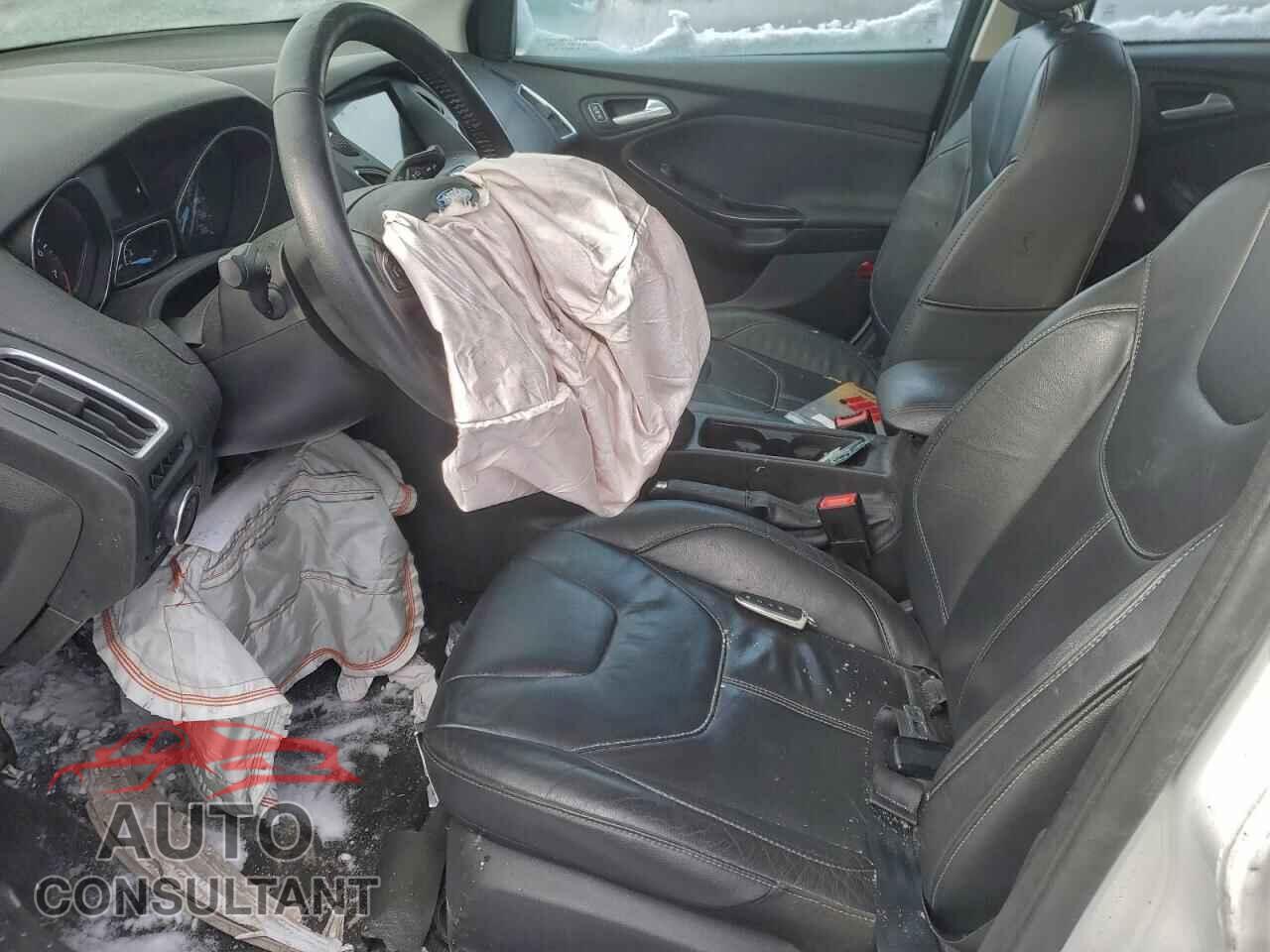FORD FOCUS 2016 - 1FADP3J24GL303652