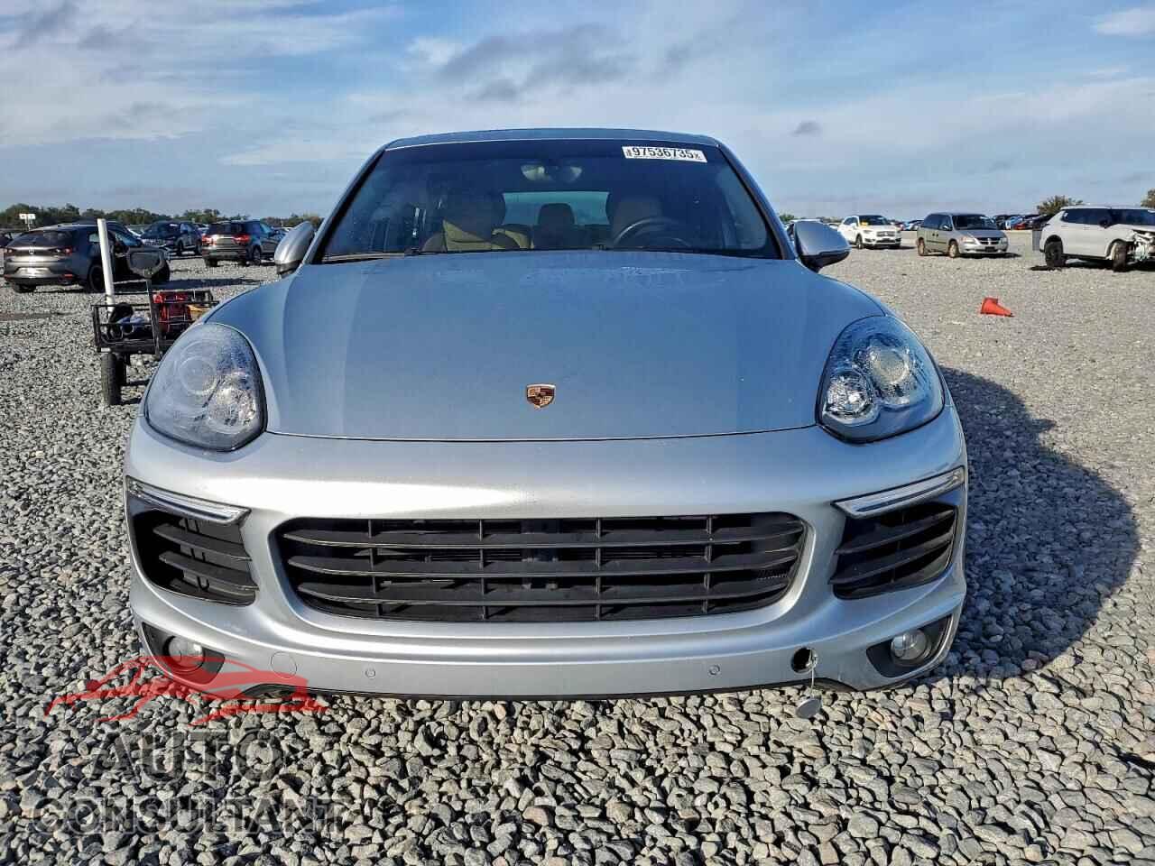 PORSCHE CAYENNE 2018 - WP1AA2A26JKA06306
