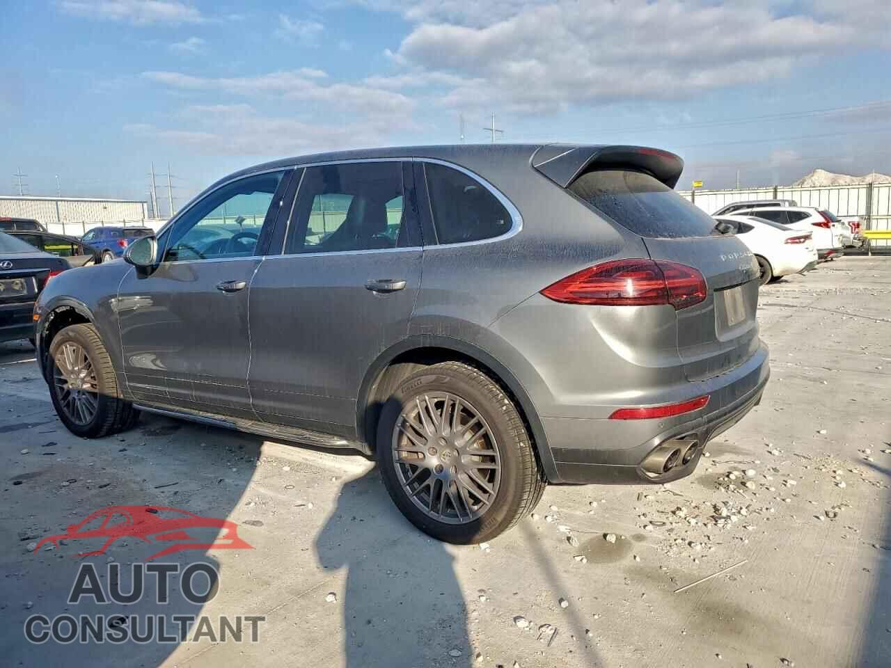 PORSCHE CAYENNE 2017 - WP1AB2A23HLA53732